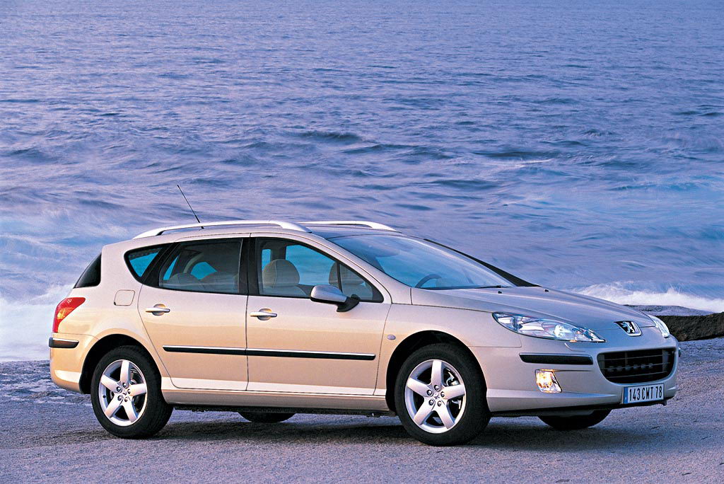 Peugeot 407 SW 2004 000.jpg